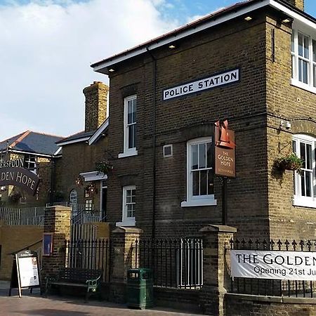 The Golden Hope Wetherspoon Hotel Sittingbourne Buitenkant foto